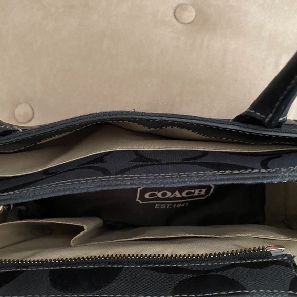 Black Coach purse with dust bag. - Picture 5 of 7